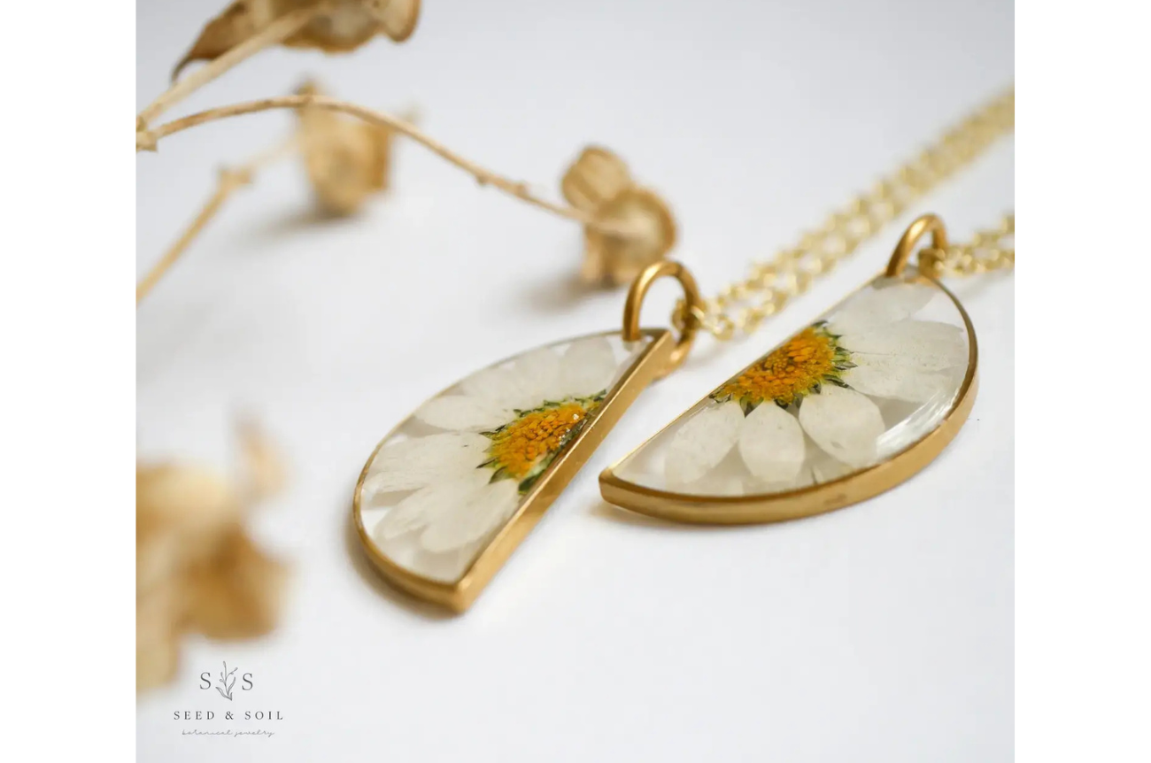 Friendship Necklace Set - Daisy