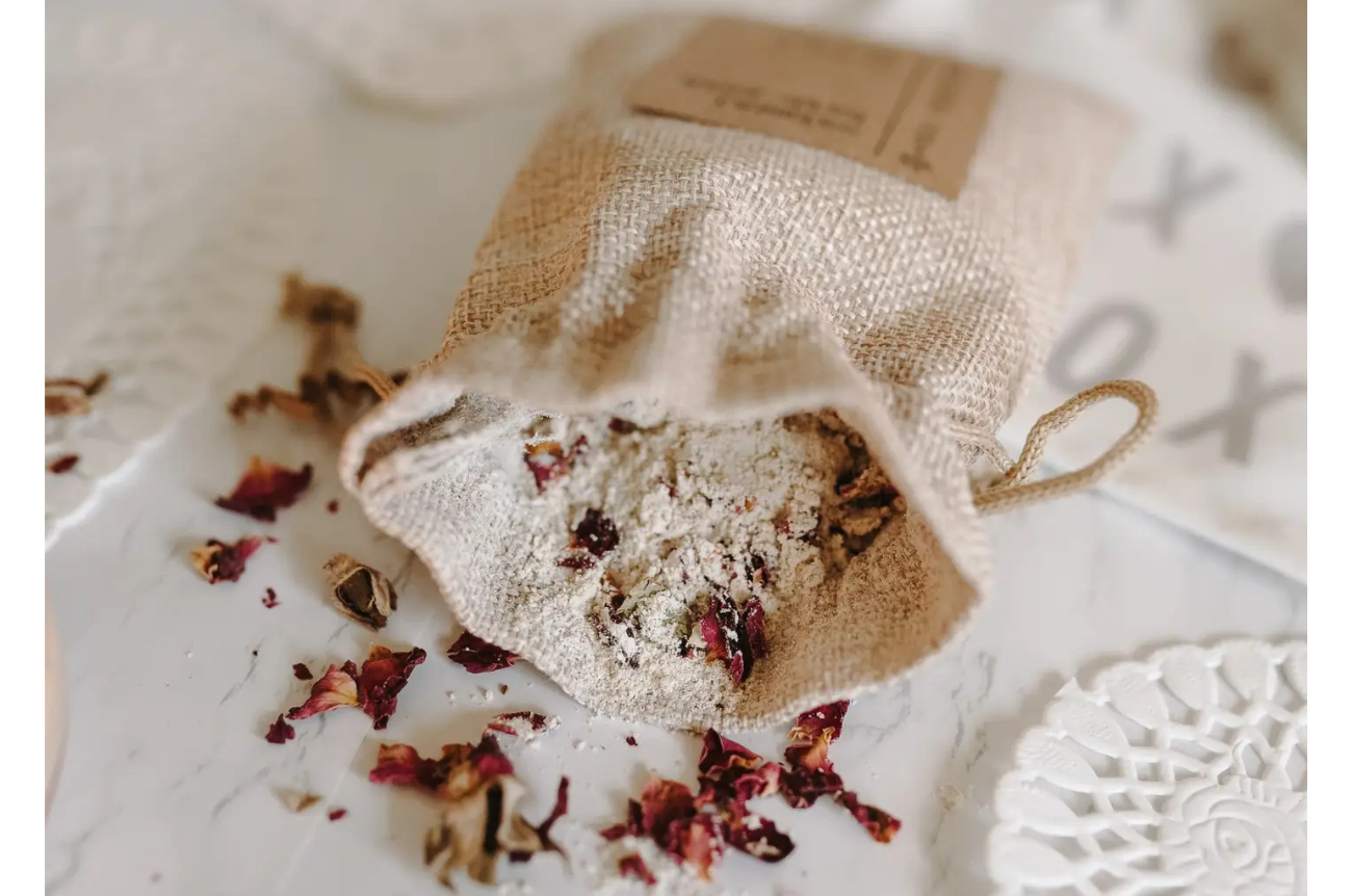 Herbal Oatmeal Bath Soak