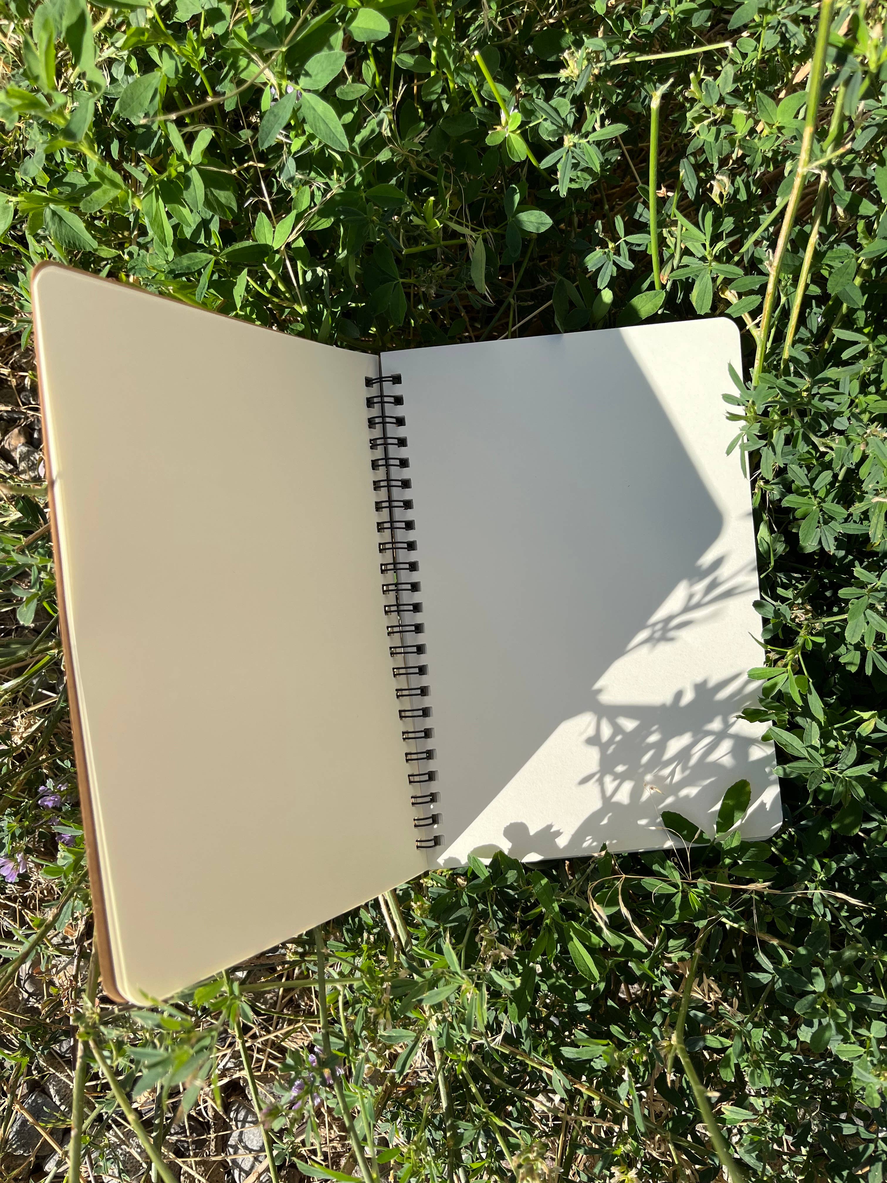 Recycled Paper Sketchbook – 60 Blank Eco-Friendly Pages | Filiana