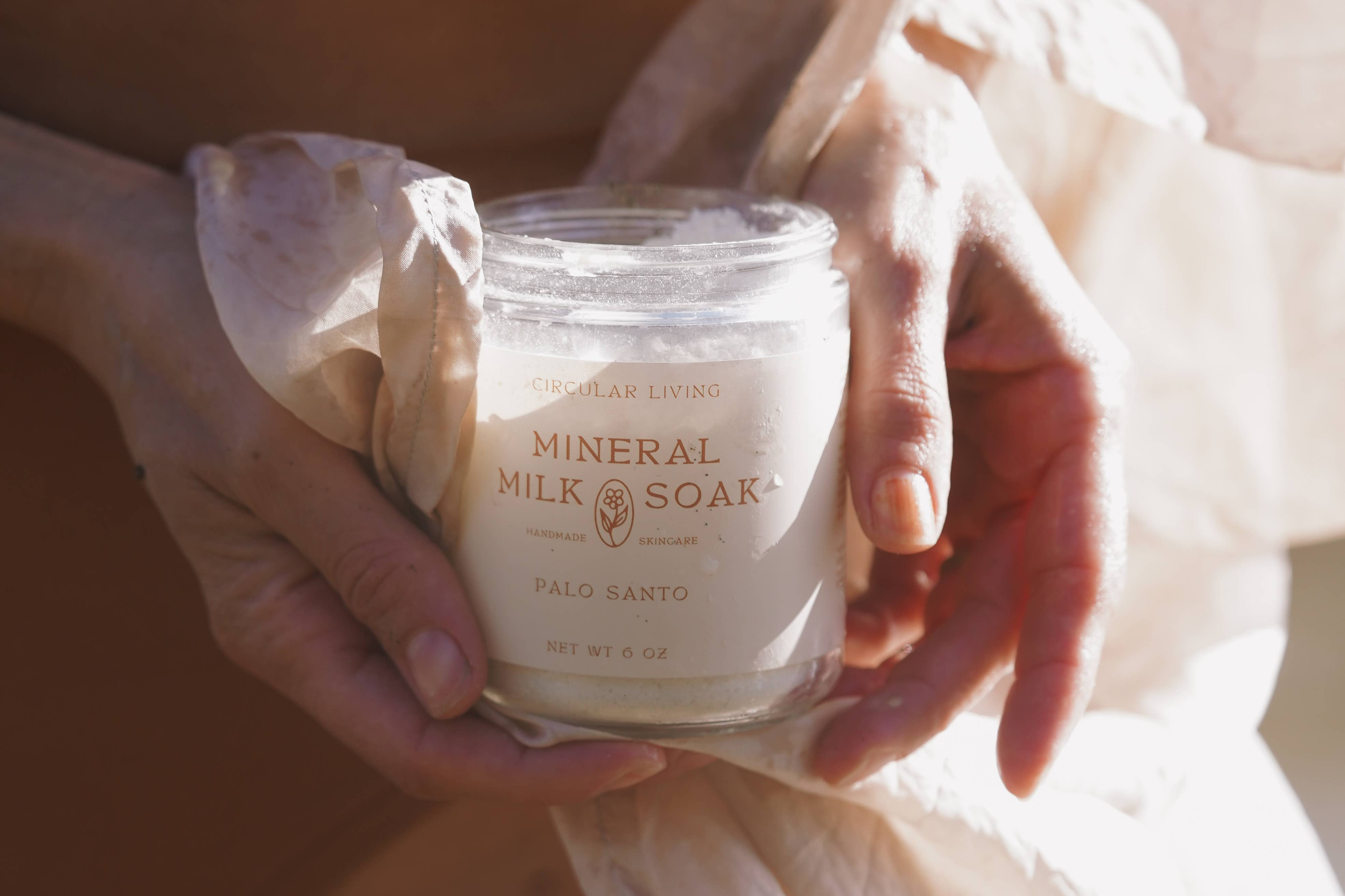 Mineral Bath Milk Soak | Palo Santo